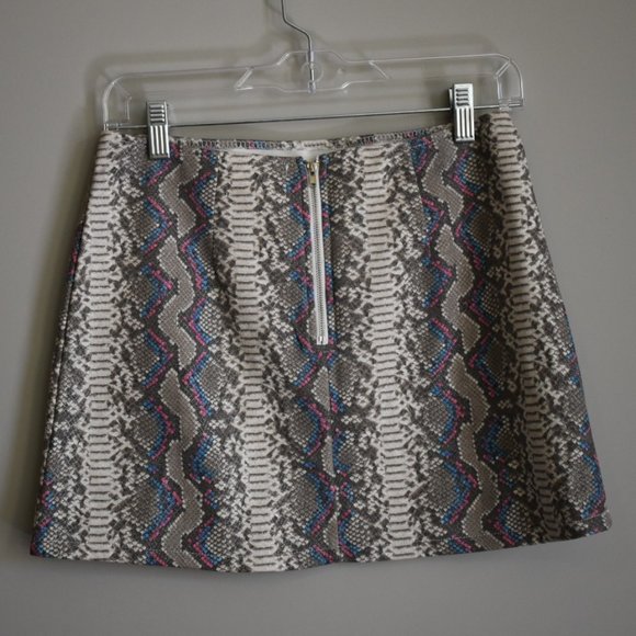 Printed Mini Skirt, Small - Picture 2 of 6